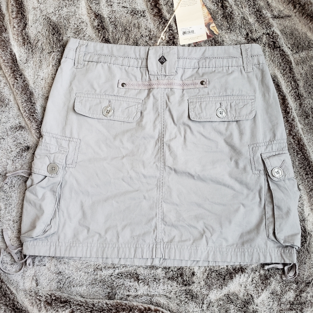 Prana Light Grey Pocket Skirt - Picture 2 of 12